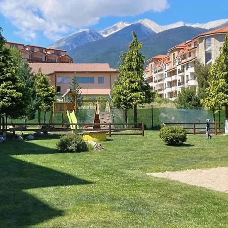 Melania In Complex Royal Towers * بانسكو