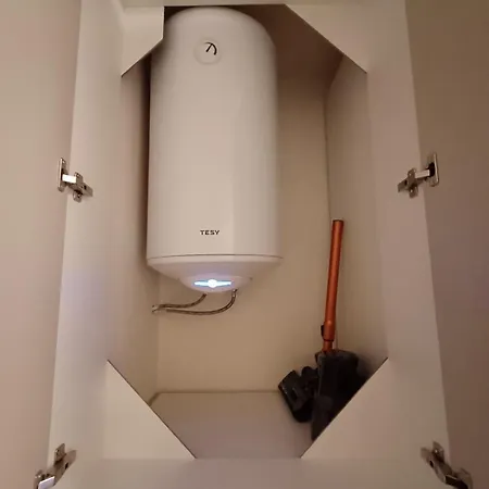 Melania In Complex Royal Towers * بانسكو