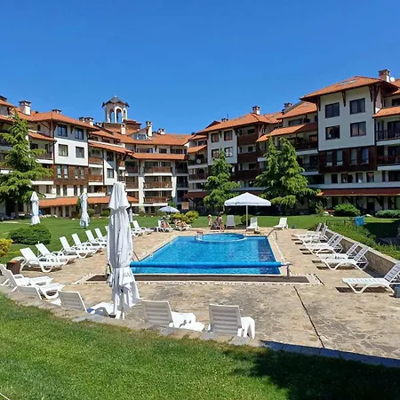 Melania In Complex Royal Towers