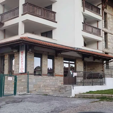 Melania In Complex Royal Towers Apartman Banszko