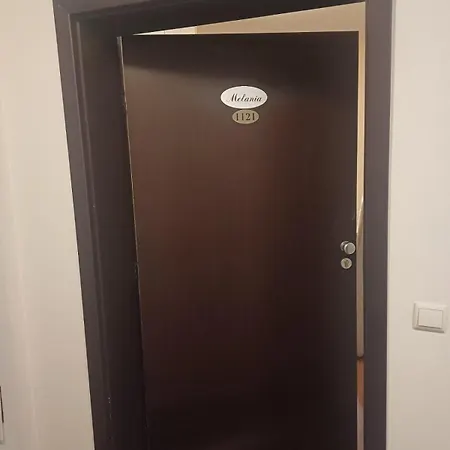 Melania In Complex Royal Towers Apartman Banszko
