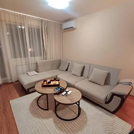 Apartment Melania In Complex Royal Towers