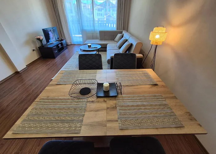 Melania In Complex Royal Towers Банско