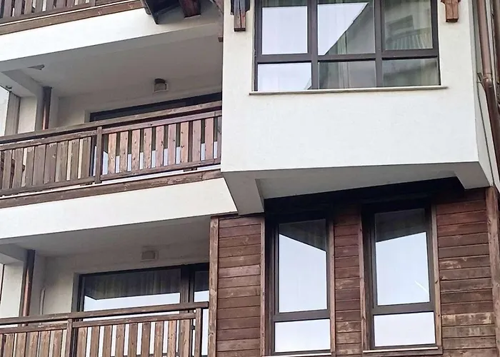 Апартамент Melania In Complex Royal Towers *