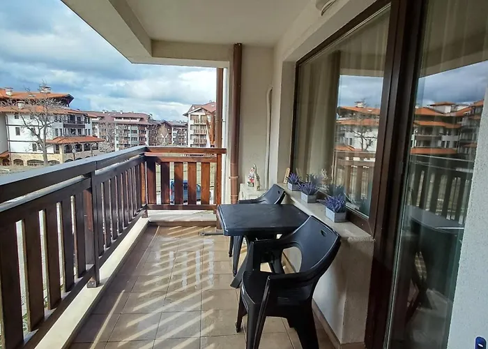 Апартамент Melania In Complex Royal Towers Банско